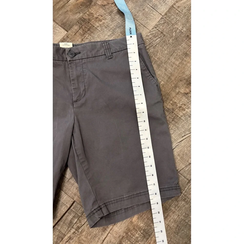 Magellan Outdoors Mens Grey‎ Chino Shorts Size 12 Stretch Flat Front Casual